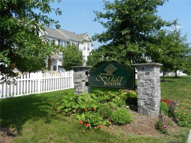 Building Photo - 1302 Briar Woods Ln Unit 1302 Rental