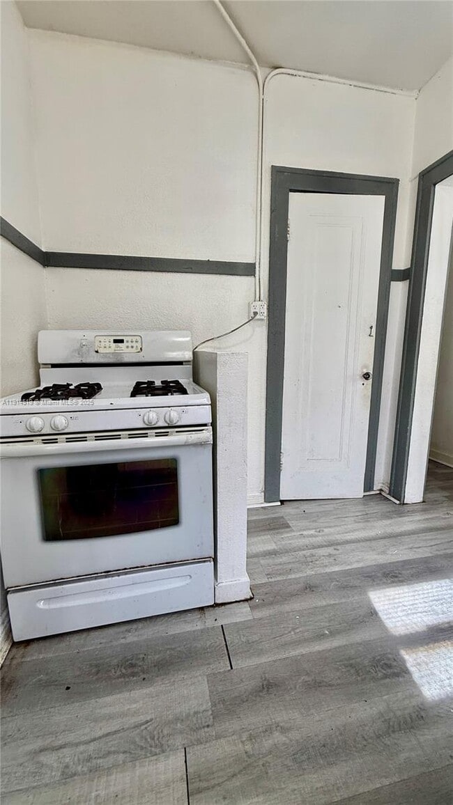 Photo - 444 SW 10th Ave Unit 444