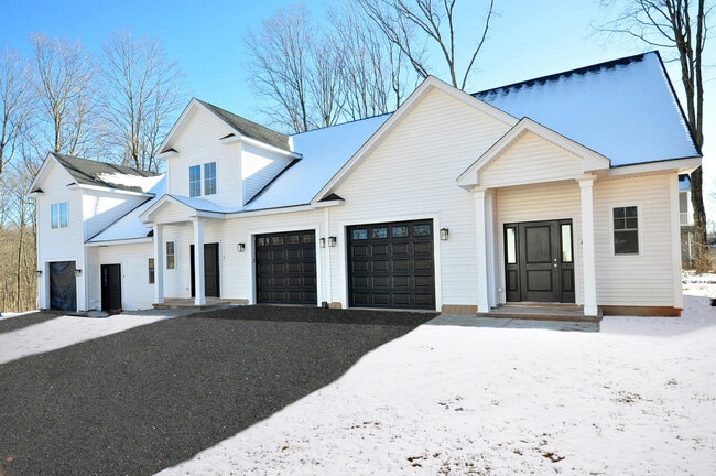 Photo - 309 Main St Townhome