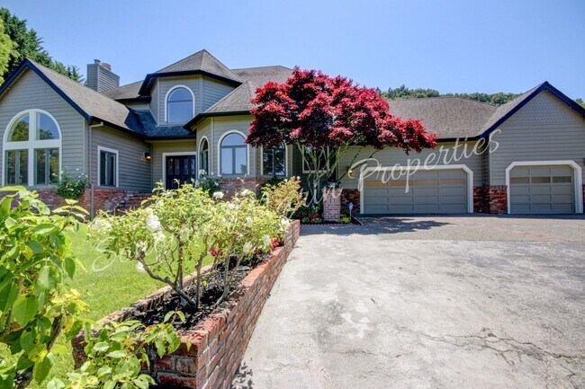Photo - Panoramic Views from Hillside Custom Home on private drive