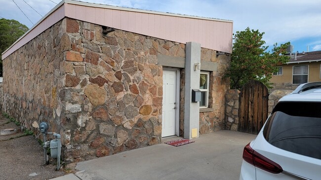 Photo - 2914 Copper Ave Unidad 2914 Copper-B