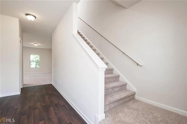 Photo - 960 Walnut Creek Cir