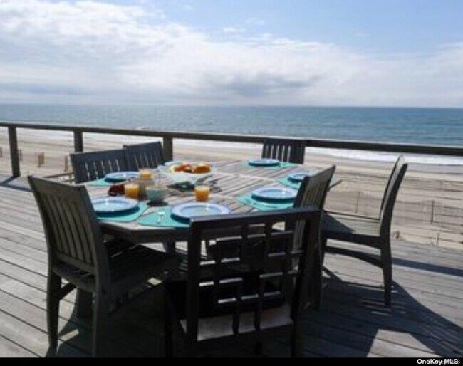 Photo - 38 Oneida St