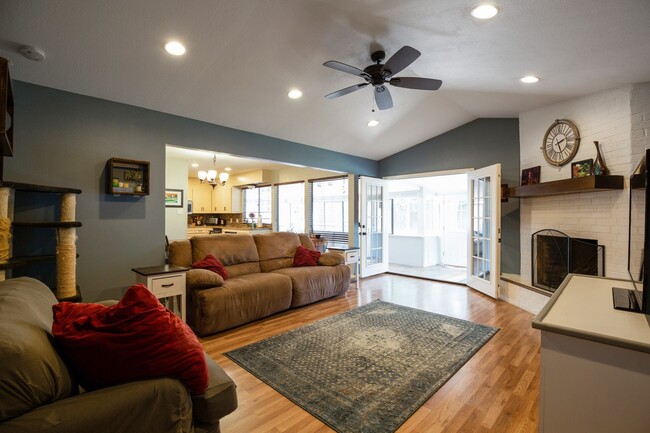 Photo - 8801 Dawnridge Cir