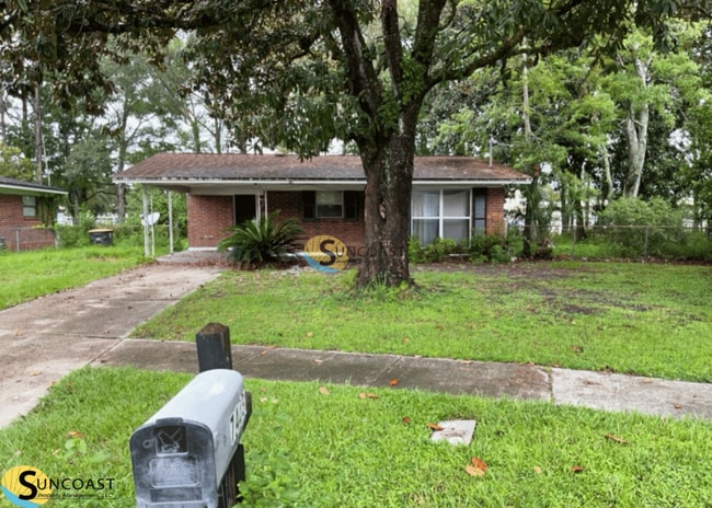 Building Photo - 7403 Sharbeth Dr N Rental