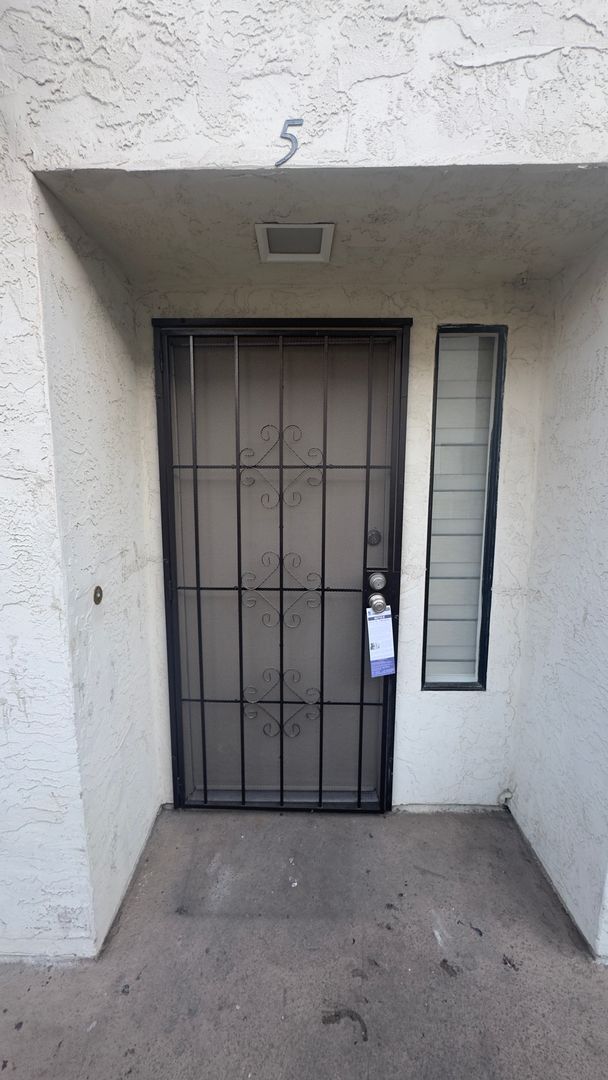 Photo - WALNUT - SANTA ANA Unidad 5