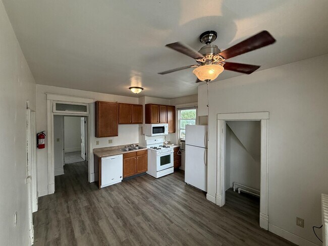 Photo - 620 Bowery St Unidad 3