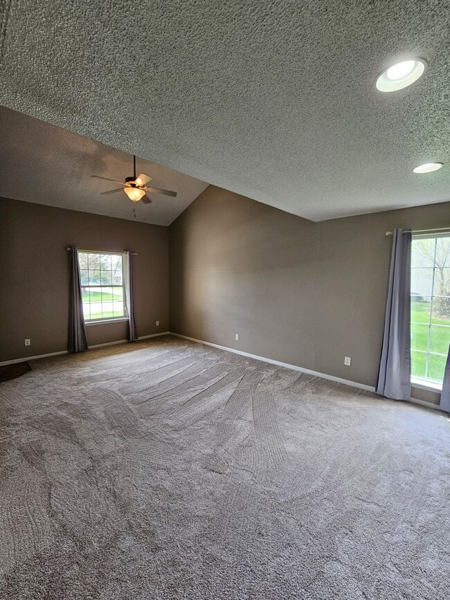 1609 Steamboat Ln
