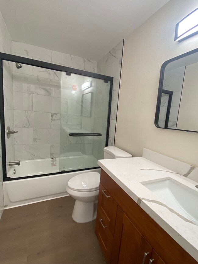 Photo - 13908 SE Newport Way