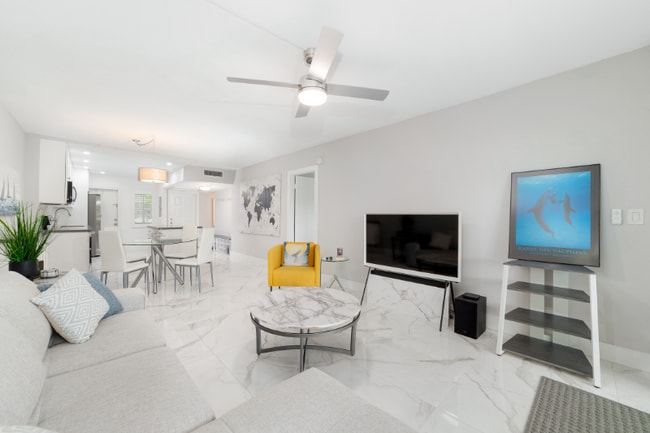 Photo - 2801 N Palm Aire Dr Unit 106