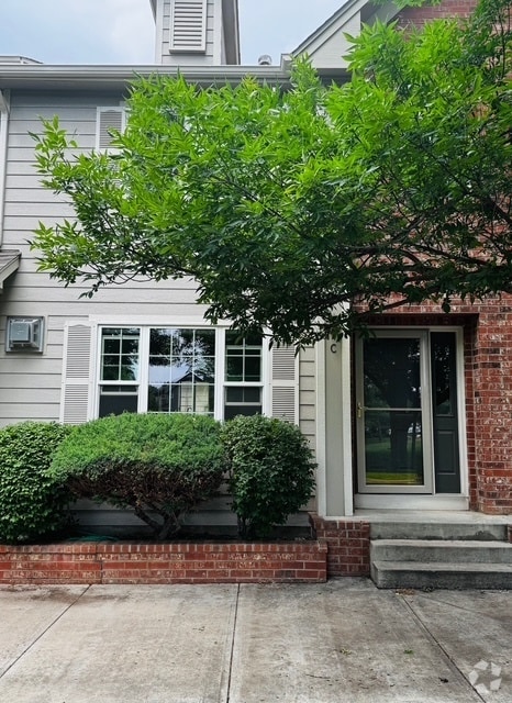 Building Photo - 420 N Parkside Dr Rental