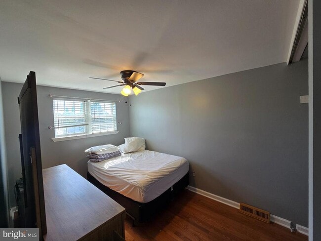 Photo - 1116 W Oxford St