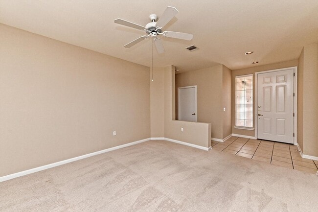 Photo - 117 Larkspur Ln