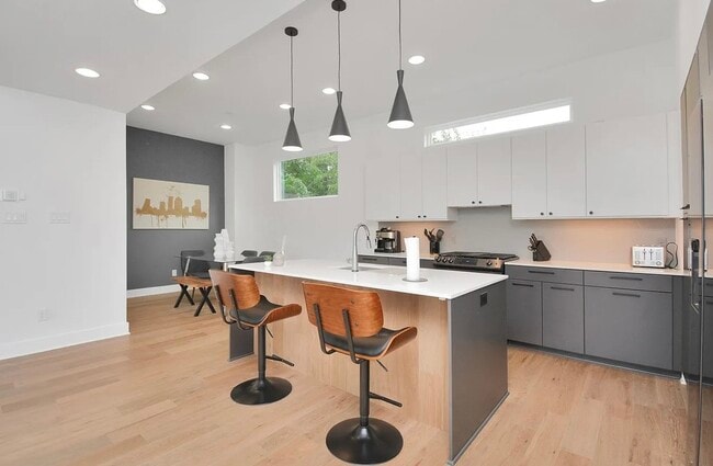 Photo - 1406 Bailey St