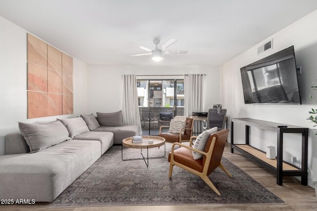 Photo - 6480 N 82nd St