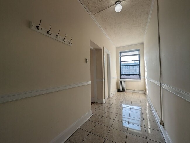 Photo - 2715 N Milwaukee Ave Unit 208