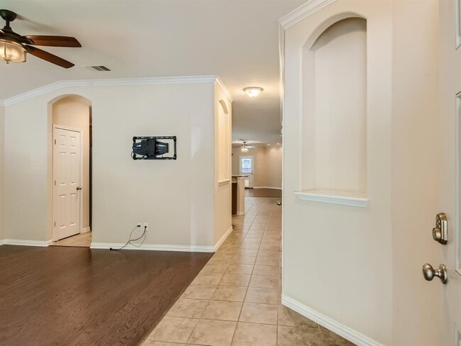 Photo - 2016 Mary Ella Dr