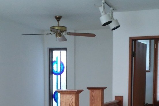 Entryway - 1834 Rhodes St