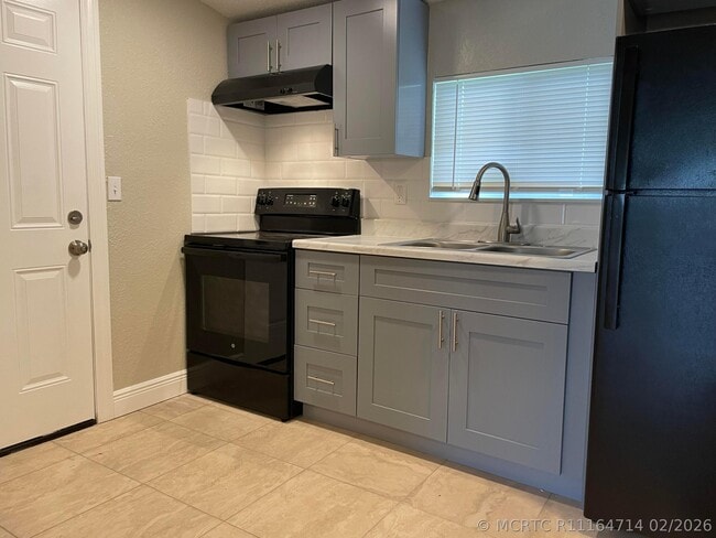 Photo - 5004 Killarney Ave