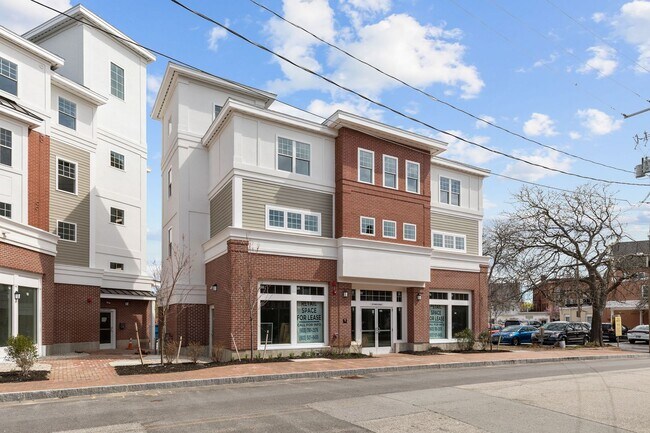 Photo - Third and Central Place