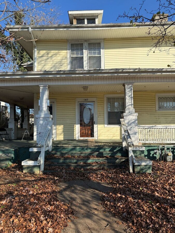 1413-1415-1417 W. Fourth St. - 3 Unit - 1413-1415-1417 W. Fourth St. - 3 Unit Unit 1415 W. Fourth St.