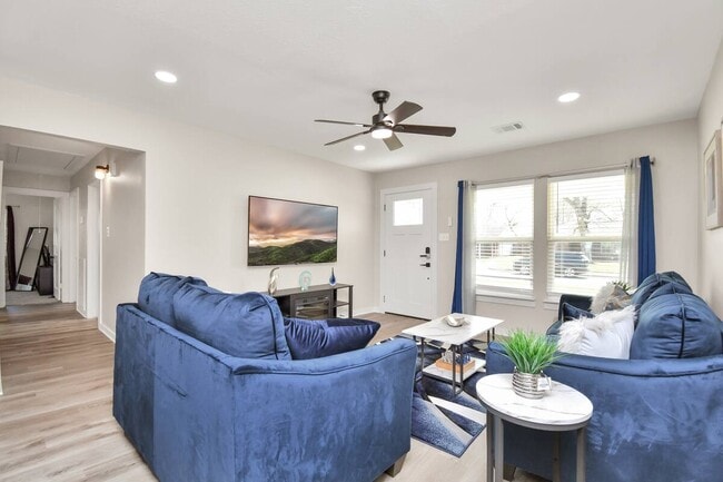 Photo - 5123 Dewberry St