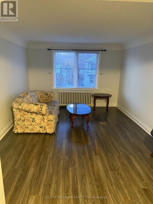 Photo - 160 Welland Ave Unité 2nd Floor