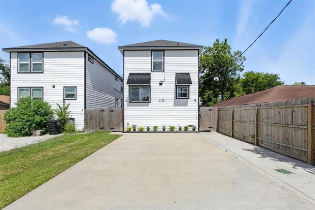 Building Photo - 4112 Majestic St Unit A Rental