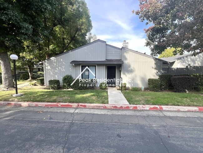 Building Photo - Wonderful 2bd/2ba Citrus Heights Condo with 2 Car Garage!
