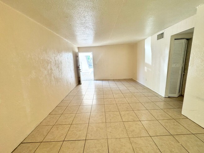 Kennedy Rd. - 1221 Unit 43