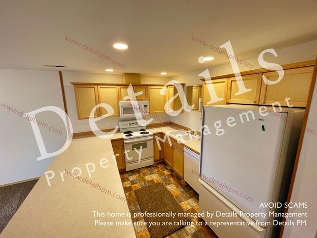 Photo - 3 Bedroom Townhouse in Central Kitsap!