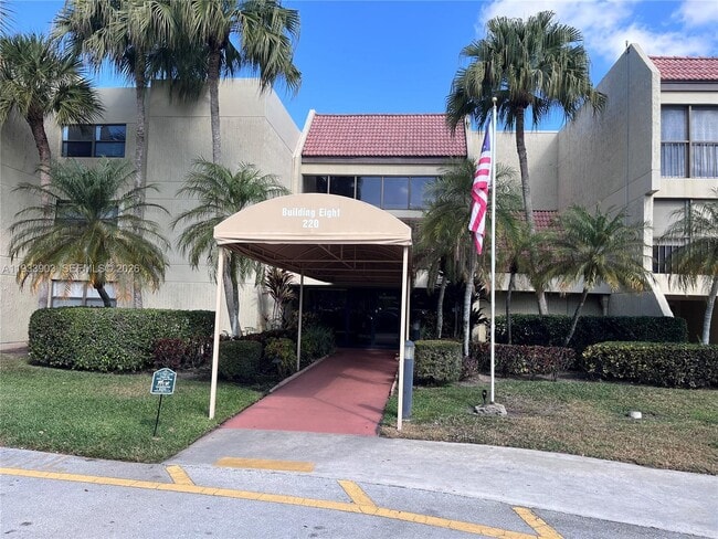 Photo - 220 Lakeview Dr Unit 202