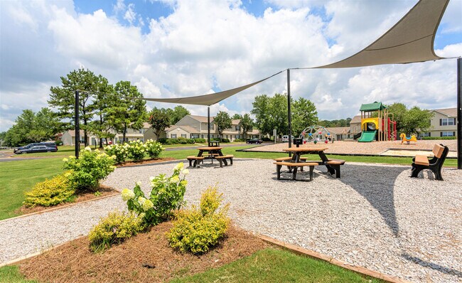 Madison Pines Apartment Homes