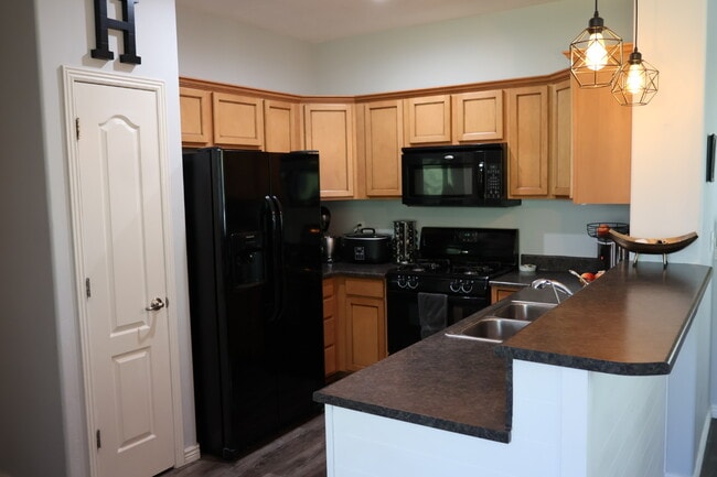 Building Photo - 54 S 1520 W Rental