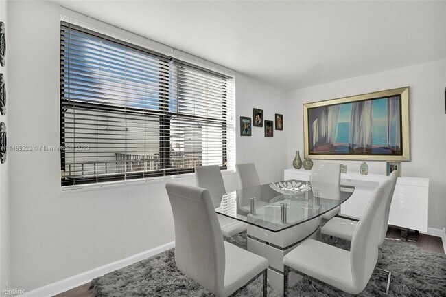 Photo - 3 br, 2 bath Condo - 20401 NE 30th Ave # 4... Unidad 414-8