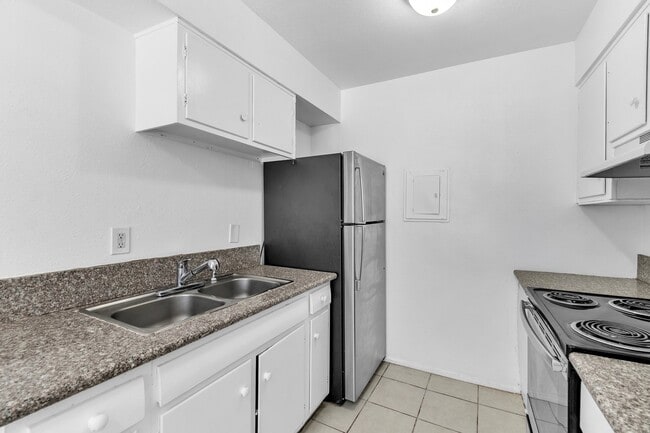 Photo - 2508 E Mesquite Ave Unit 3
