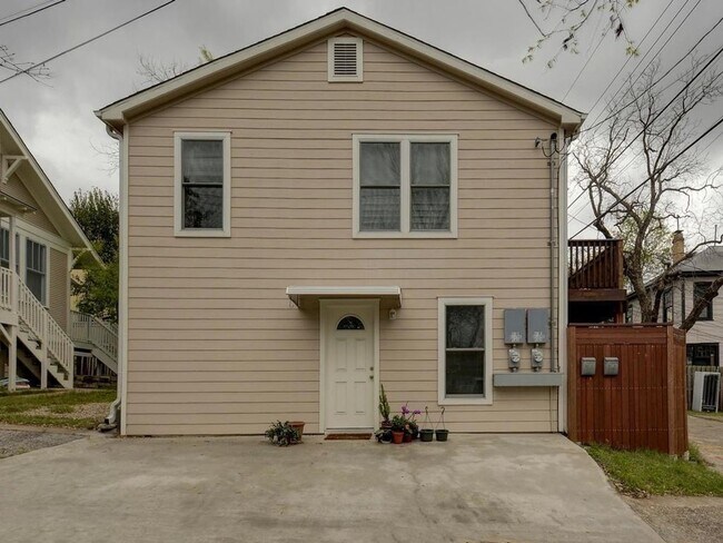 601 Bellevue Pl