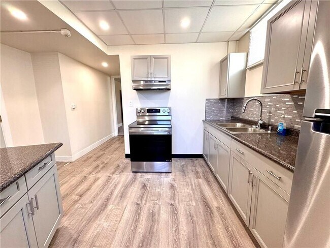 Photo - 143 Pidge Ave