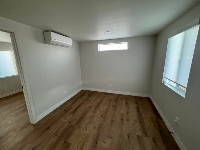 Sala de estar - 1206 William St Unidad 2