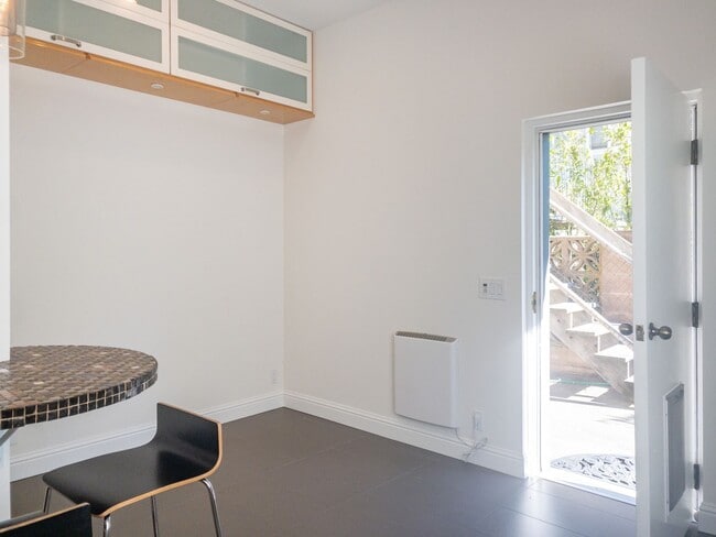 Photo - 1Bed/1Bath! Parking! Laundry! Garden! Pet! PROGRESSIVE Unidad 988 C Meadowsweet Drive