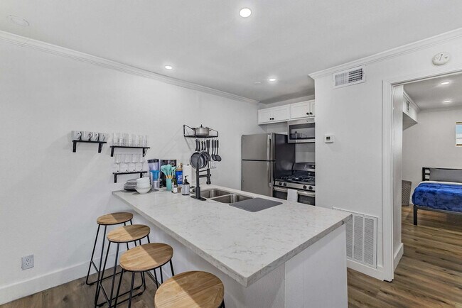 Photo - 2216 Hazard St Unidad FL2-ID1257734P