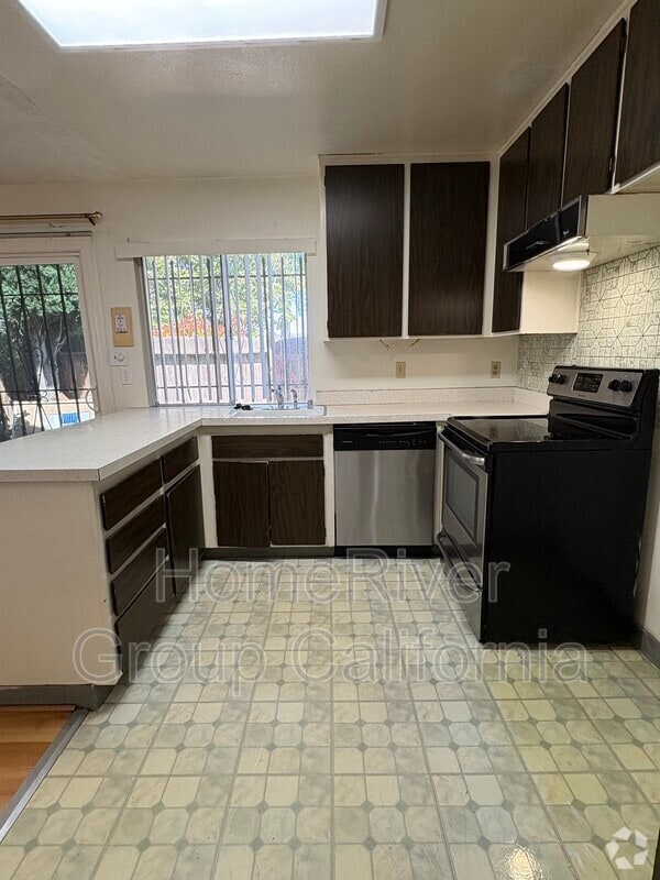 Building Photo - 6325 Seyferth Way Rental