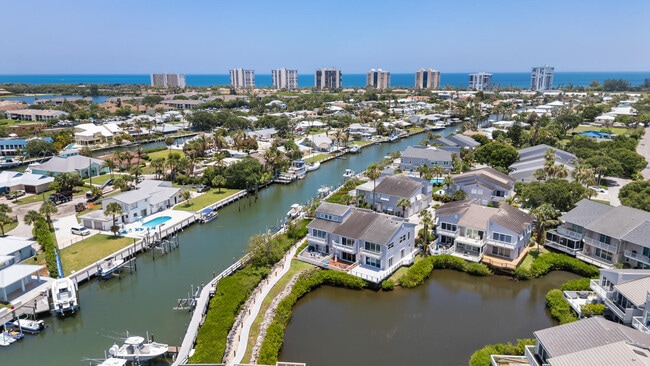 2488 Harbour Cove Dr