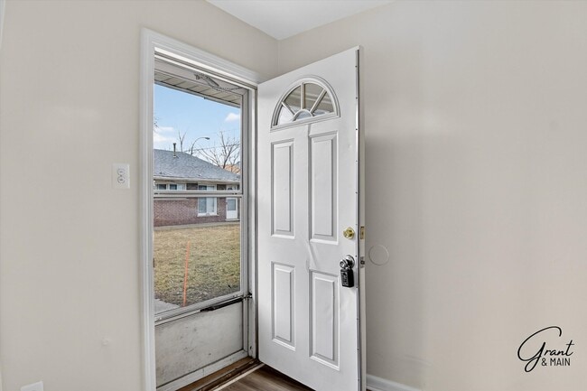 Photo - Maplewood Manor