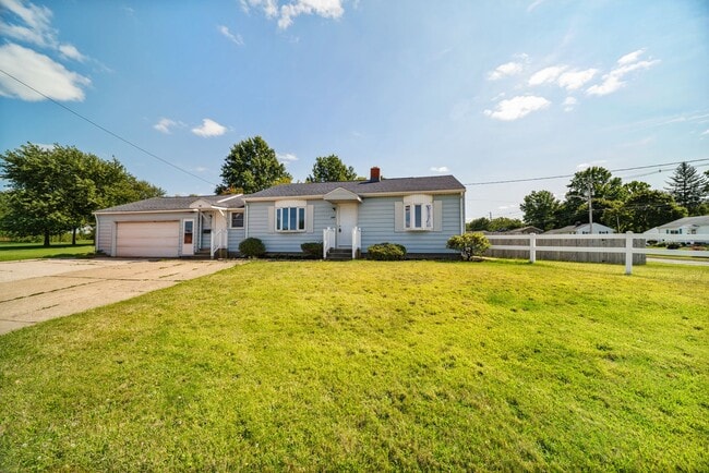 Photo - Nice One Story Home by Bayfront Connector ...