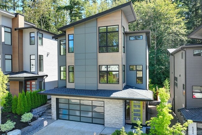 Building Photo - 4Bd/3.25Ba Issaquah House