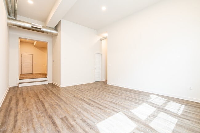 2200 Auburn