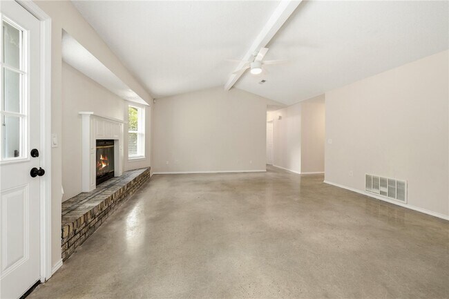 Photo - 2146 Loren Cir