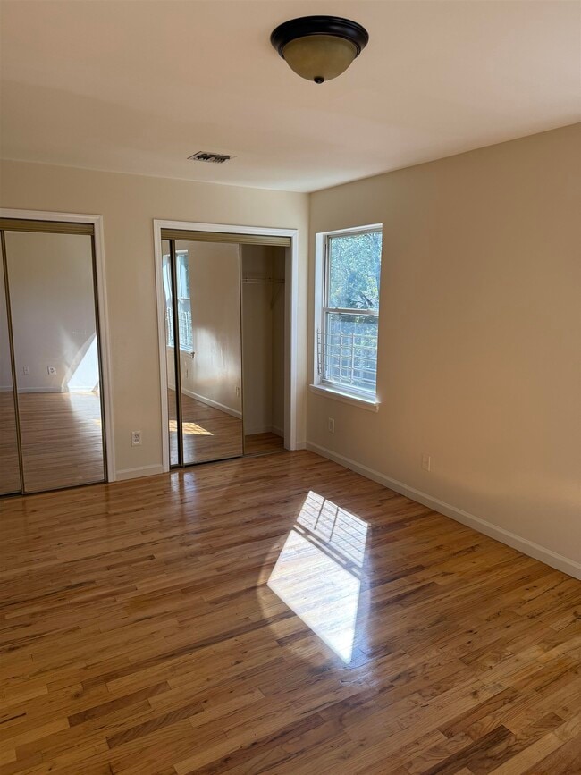 Photo - 99 Bidwell Ave Unidad 2