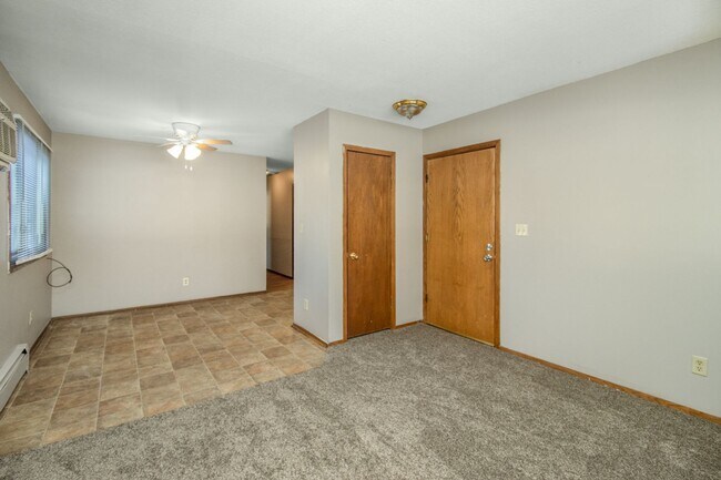 Photo - 2 Bed/1 Bath Apart- Off-Street Parking- Near Cub Foods- Available May 1 Unit 1